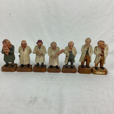 983  Jaschke Pretzl 1950 German Doctor Series Handmade Wood Carvings