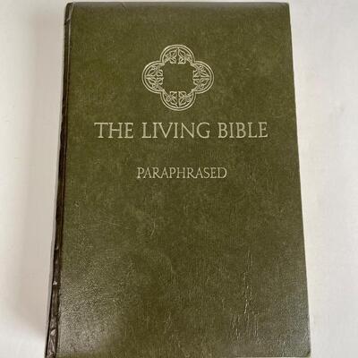 The Living Bible Paraphrased fortieth printing 1974 Tyndale House Publishers