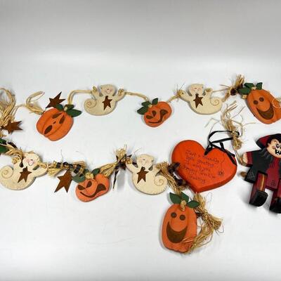 Rustic Folk Art Halloween Tole Painted Garland Ghosts & Jack oâ€™ Lanterns Dracula