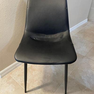 Lot 31 Desk Chair