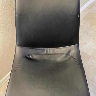 Lot 31 Desk Chair