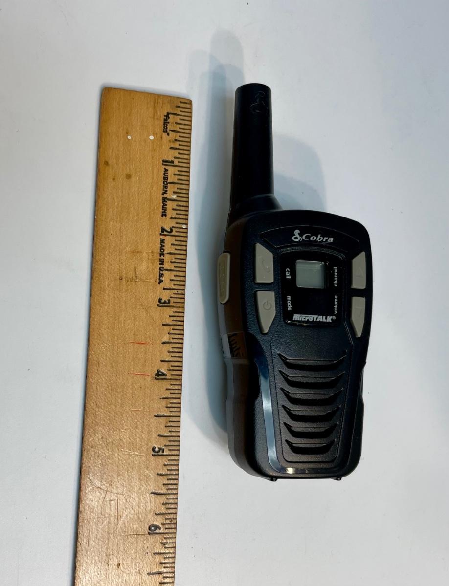 COBRA CX112 16MILE TWO WAY RADIO WALKIE TALKIES Set of 4