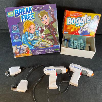 Lot 39 Assorted Games