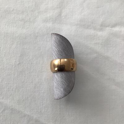 1002 14kt Yellow Gold Plain Wedding Band