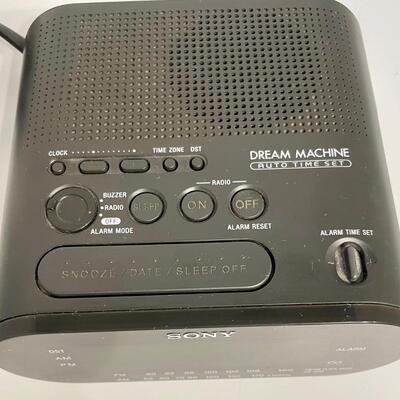 NEW Sony ICF-C218 Dream Machine AM/FM Clock Radio Auto Time Set Daylight Saving