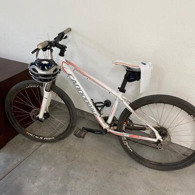 Cannondale SR Suntour Five xcm Mountain Bike - Needs Tune up