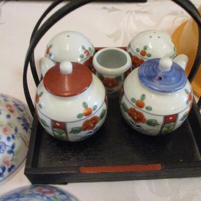 Bowls, tea set