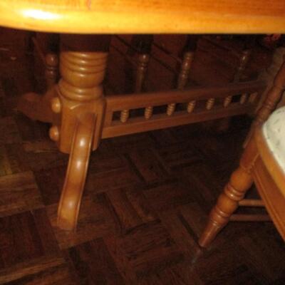 Formal Dining Table w/6 chairs