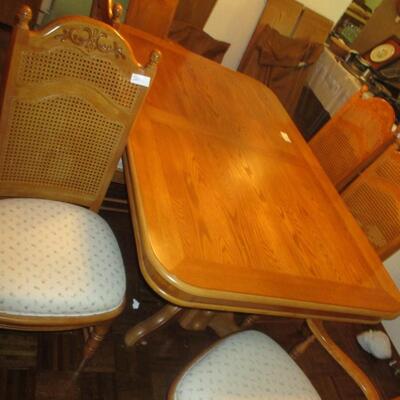 Formal Dining Table w/6 chairs