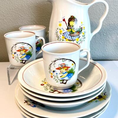 Vintage Nursery Rhyme Tableware