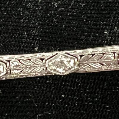 1005 Antique Platinum and Diamond Filigree Pin