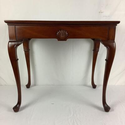 998 Vintage Mahogany Queen Anne Style Tea Table