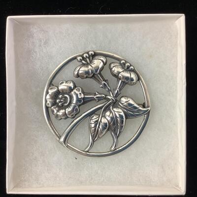 1009 Vintage Large Danecraft Sterling Flower Pin