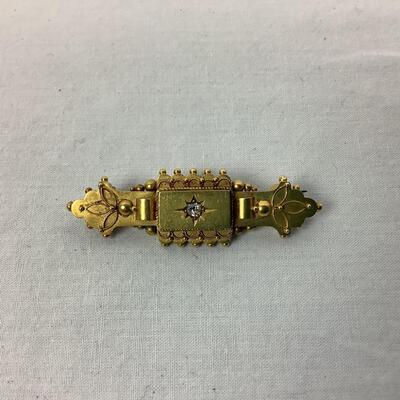 1023 Antique 15kt Yellow Gold Filigree Pin with Old Mine Cut Diamond with British Hallmark