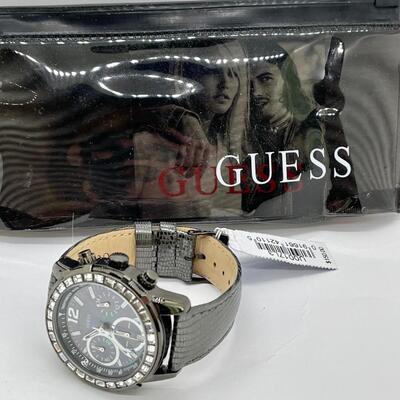 New with Tags GUESS Leather Band Wristwatch