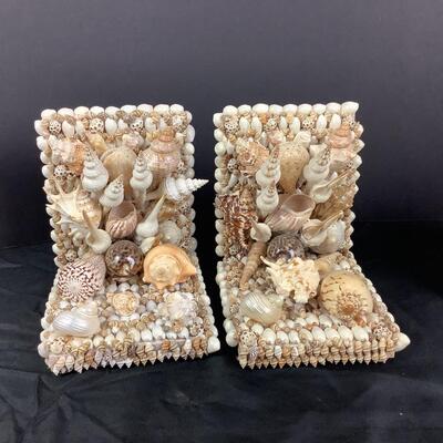 1031  Hand Crafted Shell Bookends and Shell Box