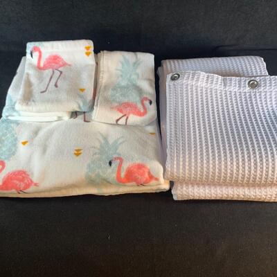 Lot 50 Shower Curtain & Towels