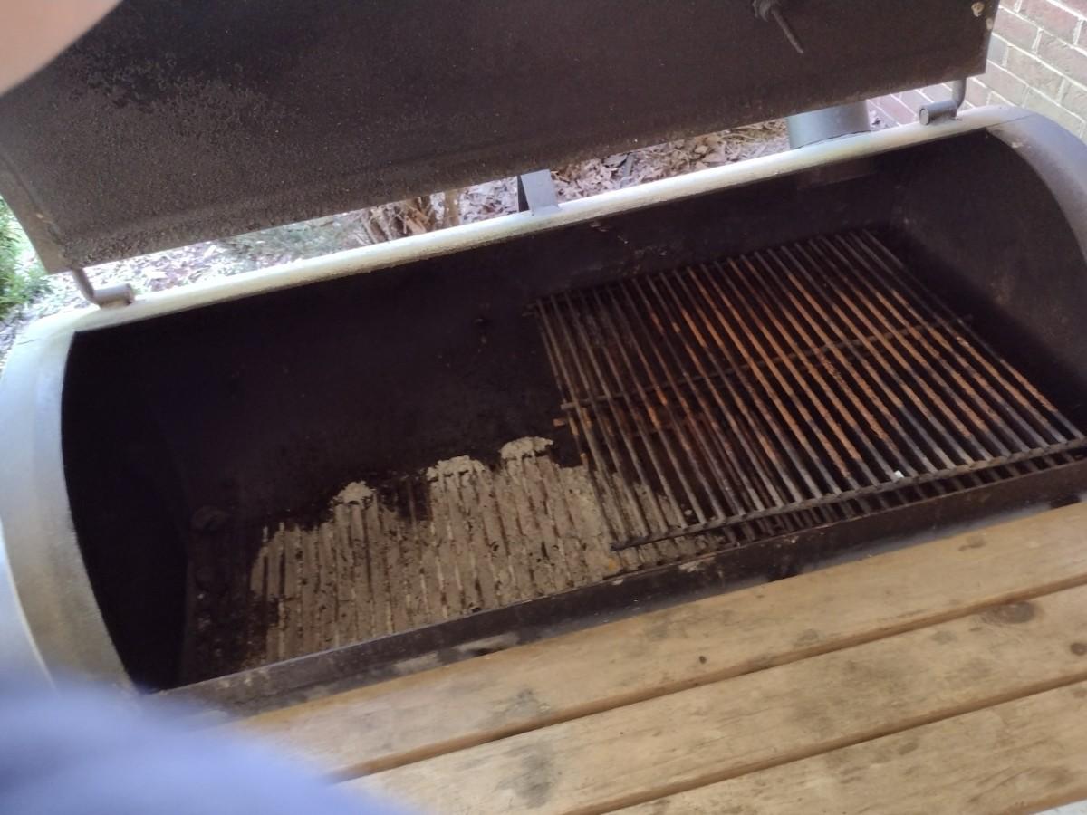 Brinkmann Smoke N Pit Outdoor Grill and Smoker