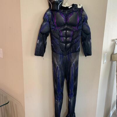 Lot 85. Avengers End Game Youth Costume
