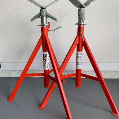 Lot 102. Pair Rigid V-Head Pipe Stands