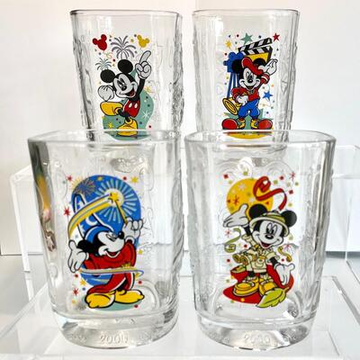 McDonaldâ€™s Disney Mickey Millennium Collector Lot 1