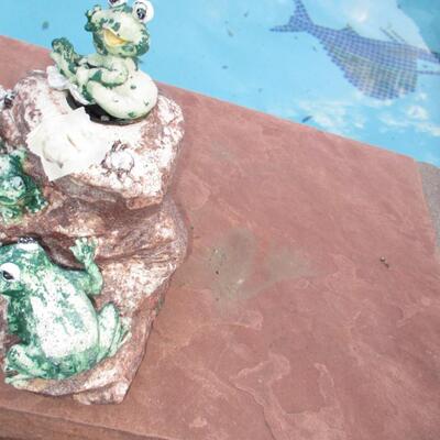 Outdoor Decor- Frogs