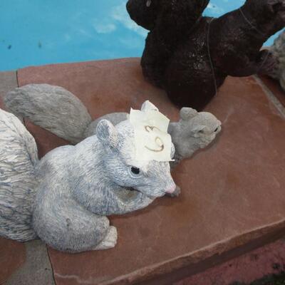 Outdoor Decor-Squirrels