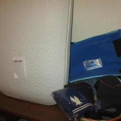 Ballcaps, Men's socks, pillow, blanket, umbrella