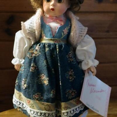 1993 11 1/2" Madame Alexander Gretel Brinker from Lissy Collection