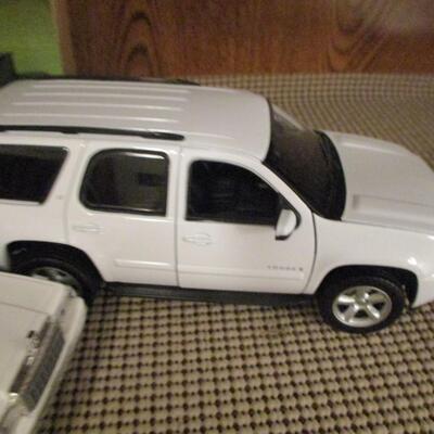Collectibles- Limo/Hummer