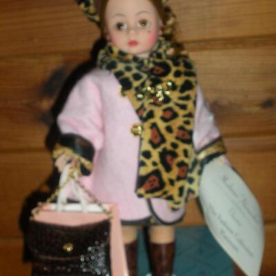 1998 Madame Alexander 10" Cissette Coral & Leopard W/Bags
