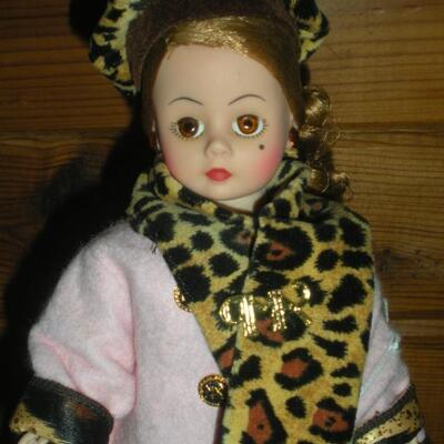 1998 Madame Alexander 10" Cissette Coral & Leopard W/Bags