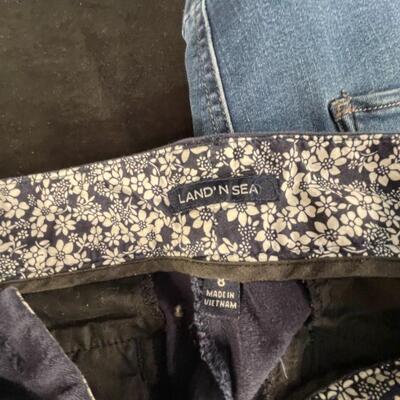 Lot 1  Shorts Size 8