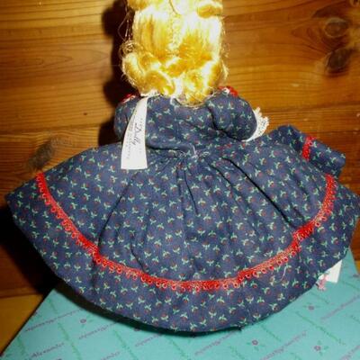 1988 Madame Alexander Dolly #436 mint in box