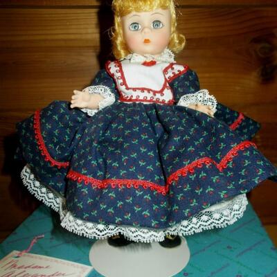 1988 Madame Alexander Dolly #436 mint in box