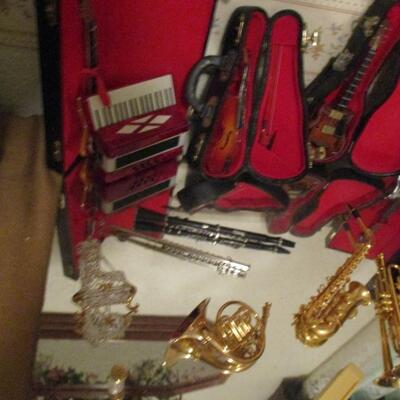 Miniature Instruments