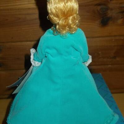 1987 Madame Alexander 10" Violetta Portrette Doll in Original Box
