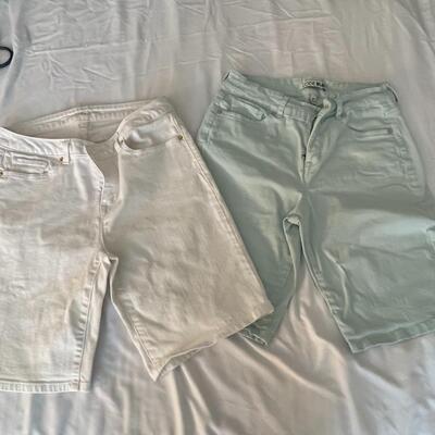 Lot 4  Shorts Size 8