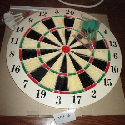 Dart Board w/Darts