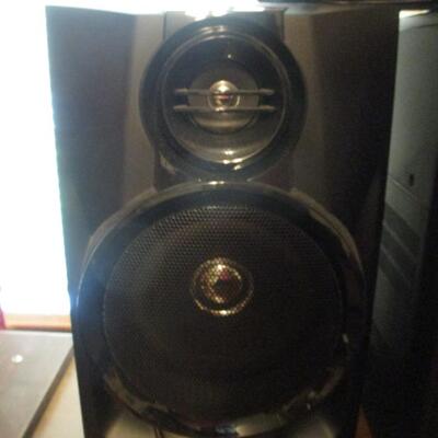 Sharp Stereo/Speakers