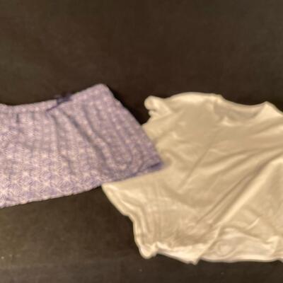 Lot 18  Skort and Shirt Combo