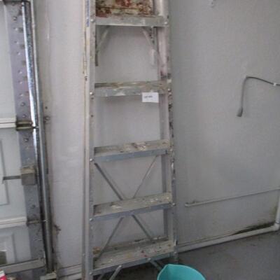 Aluminum Ladder