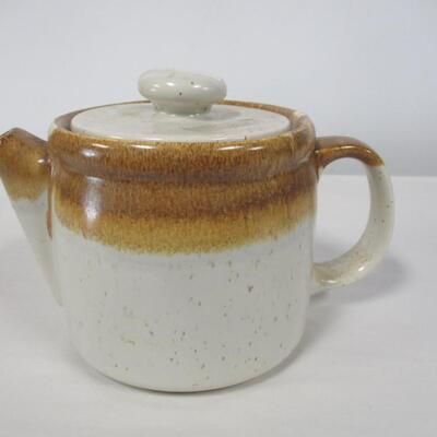 McCoy 1418 Teapot