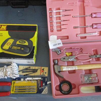 Ladie's toolbox/Stud Finder
