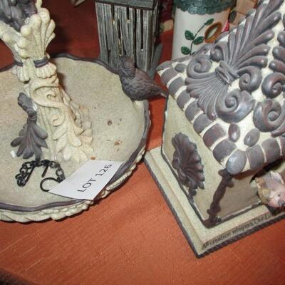 Small bird bath