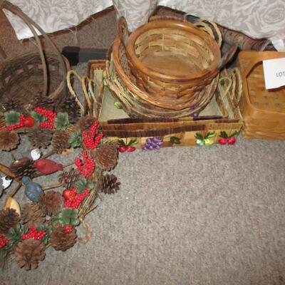 Baskets/Wreath
