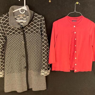 Lot 27  Pair of Sweaters Size Medium