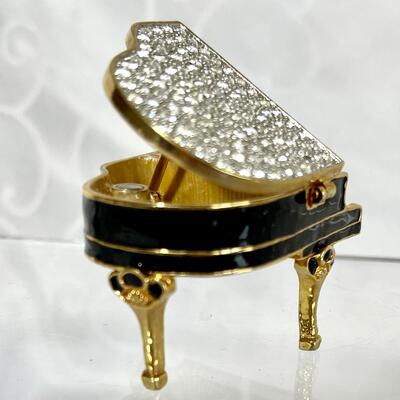 Enameled Piano Box