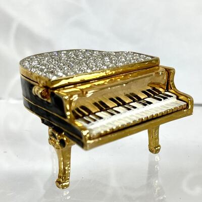 Enameled Piano Box