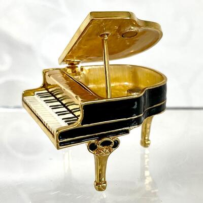 Enameled Piano Box
